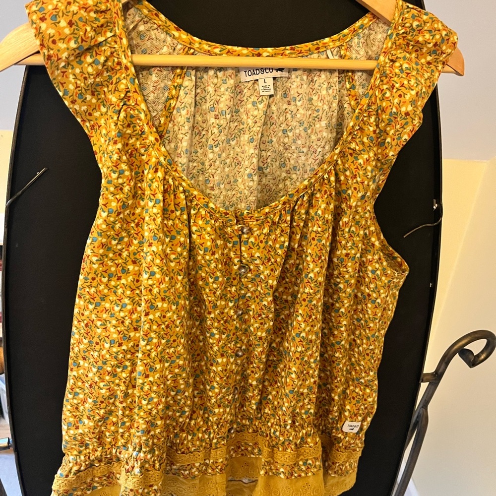 Toad and Co. yellow flower blouse